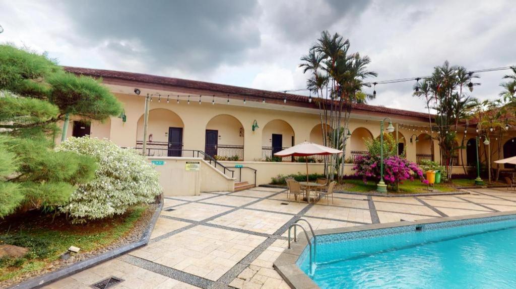Ole Hotel Bogor